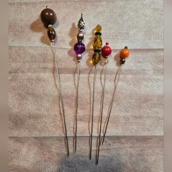 Vintage hat pins - Picture 1 of 6